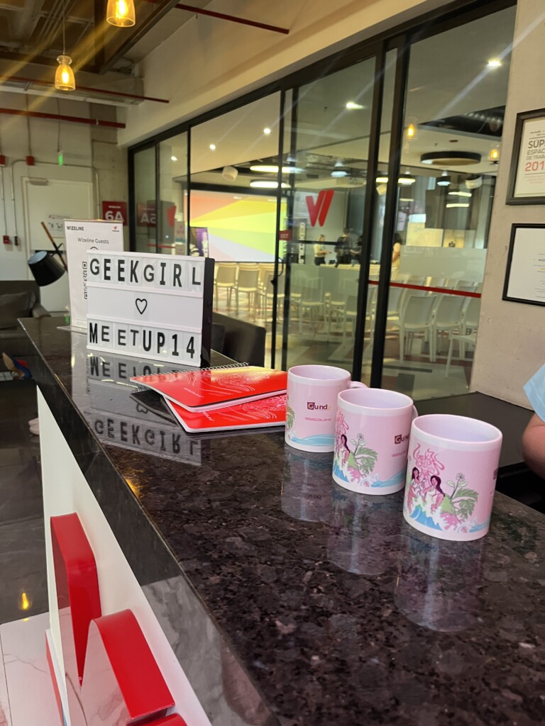 Merch de GeekGirlsMX en el GGMU14